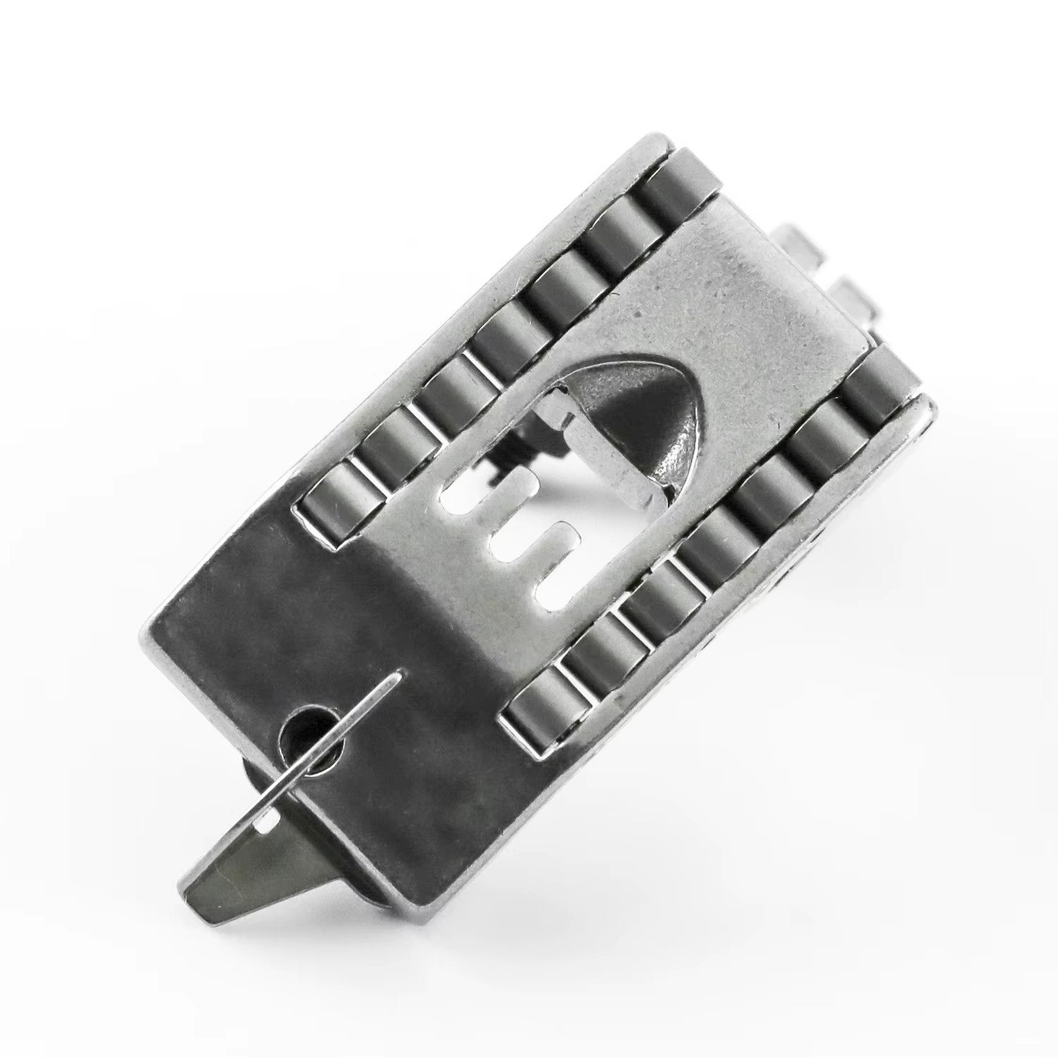 main_imageS6a1d564f04f34f6ebbc8fd2eada515f8x Pied de Biche Colleteuse Recouvreuse W500 5.6MM avec Roulettes - الصورة 1